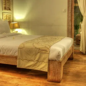 Villa Layla - Charming 2br In Oberoi - Prime Location!, Seminyak (Bali)