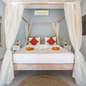 Armani , Seminyak (Bali) Indonesia