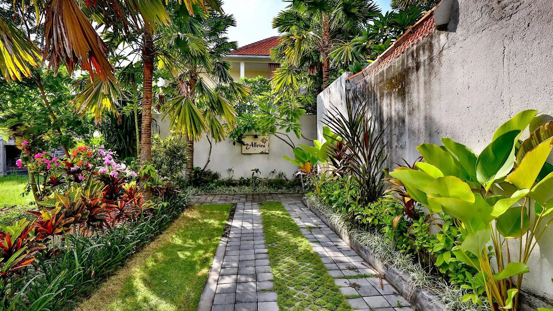 Villa Alleira Seminyak By Best Deals Asia Hospitality Seminyak (Bali)
